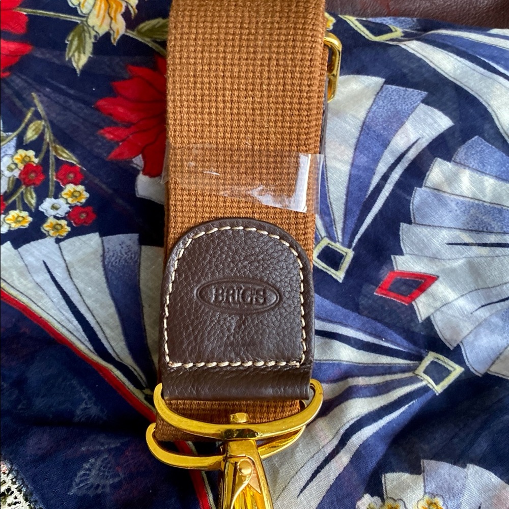 Brics straps